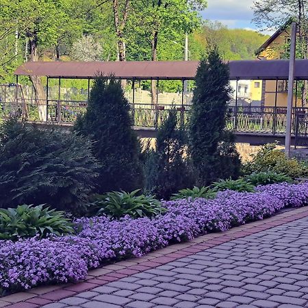 Сонячна Соната Otel Polyana  Dış mekan fotoğraf