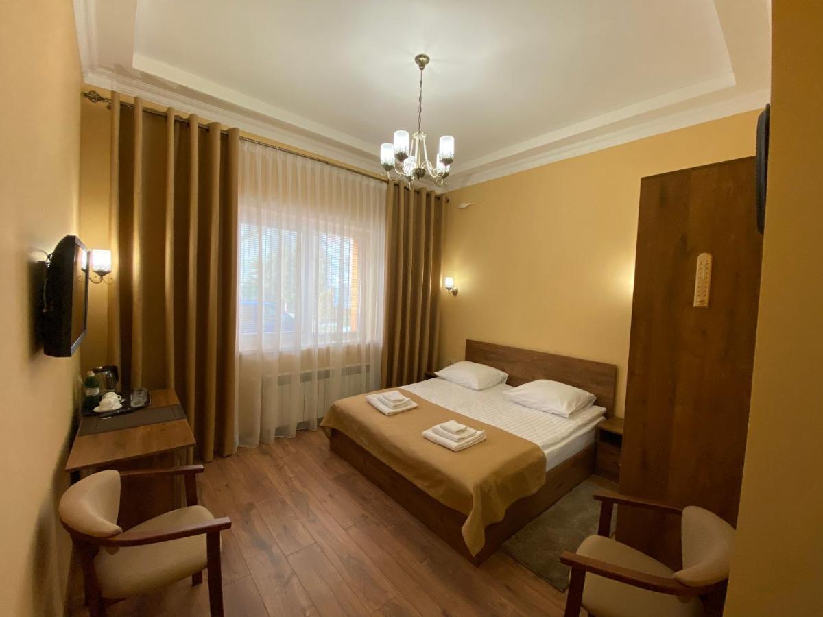 Сонячна Соната Otel Polyana  Dış mekan fotoğraf